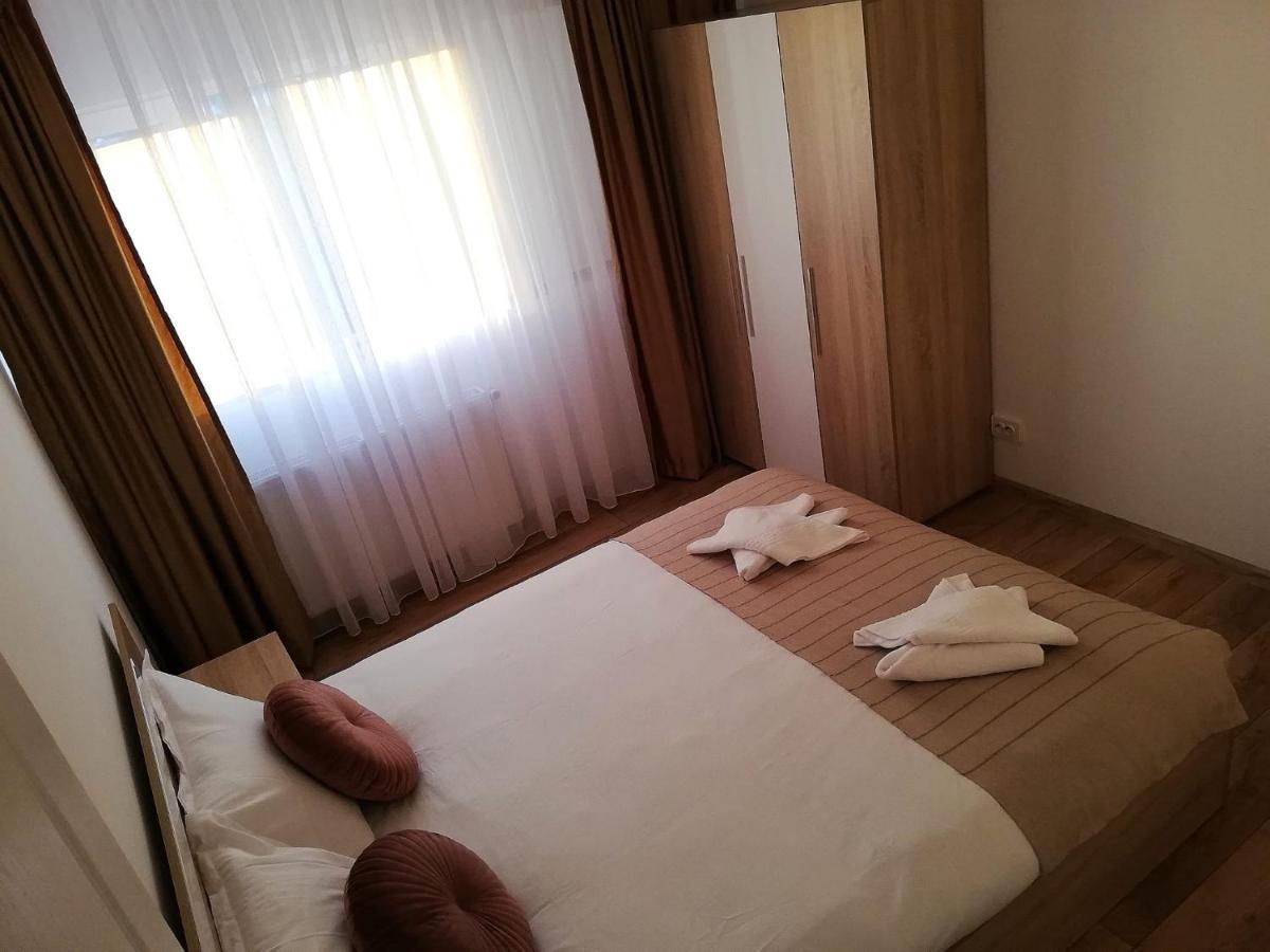 Pensiunea Eden House Крайова Екстериор снимка
